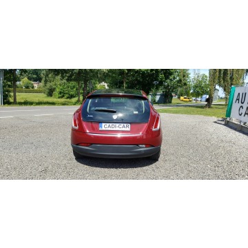 Lancia Delta  Hatchback 2009,  1.4 benzyna - Na sprzedaż za 13 900 zł - Goczałkowice-Zdrój - zdjęcie 5