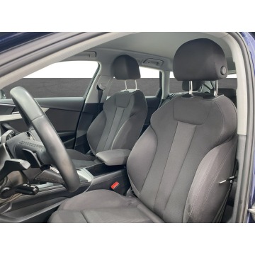 Audi A4  Kombi 2023,  2.0 diesel, automat - Na sprzedaż za 82 900 zł - Warszawa - zdjęcie 10