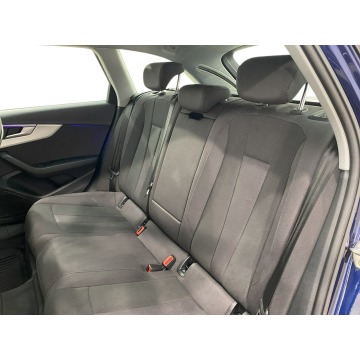 Audi A4  Kombi 2023,  2.0 diesel, automat - Na sprzedaż za 82 900 zł - Warszawa - zdjęcie 12