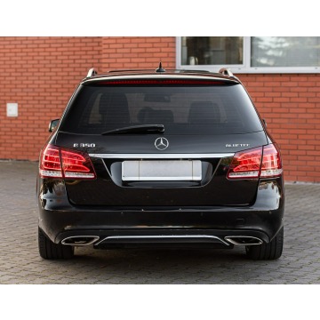 Mercedes - Benz E-klasa  Kombi 2015,  3.0 diesel, automat - Na sprzedaż za 56 900 zł - Podzagajnik - zdjęcie 11