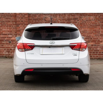 Hyundai i40  Kombi 2015,  1.7 diesel - Na sprzedaż za 30 900 zł - Podzagajnik - zdjęcie 7