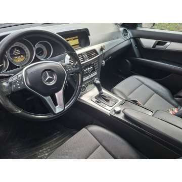 Mercedes - Benz C-klasa  Sedan/Limuzyna 2013,  1.8 benzyna, automat - Na sprzedaż za 34 990 zł - Jacków - zdjęcie 5