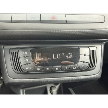 Seat Ibiza  Kombi 2015,  1.4 benzyna - Na sprzedaż za 20 900 zł - Łódź - zdjęcie 11