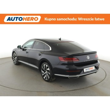 Volkswagen Arteon  Sedan/Limuzyna 2019,  2.0 benzyna, automat - Na sprzedaż za 92 900 zł - Warszawa - zdjęcie 4