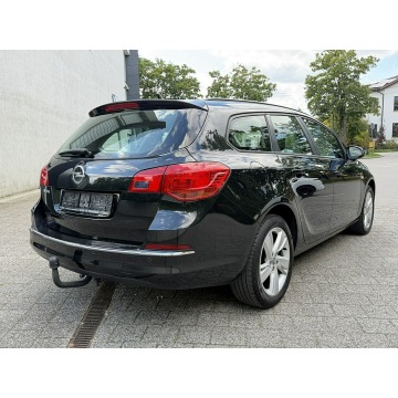 Opel Astra  Kombi 2013,  1.4 benzyna - Na sprzedaż za 17 900 zł - Kutno - zdjęcie 6