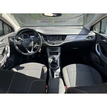 Opel Astra  Liftback 2019,  1.6 diesel - Na sprzedaż za 24 900 zł - Zielona Łąka - zdjęcie 8