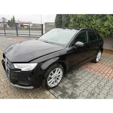 Audi A3  Hatchback 2020,  1.5 benzyna, automat - Na sprzedaż za 38 900 zł - Zielona Łąka - zdjęcie 4