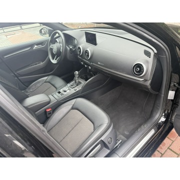 Audi A3  Hatchback 2020,  1.5 benzyna, automat - Na sprzedaż za 38 900 zł - Zielona Łąka - zdjęcie 9
