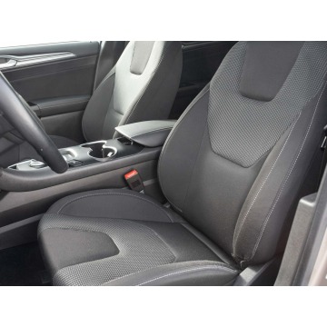 Ford Mondeo  Sedan/Limuzyna 2020,  2.0 diesel, automat - Na sprzedaż za 84 850 zł - Pępowo - zdjęcie 11