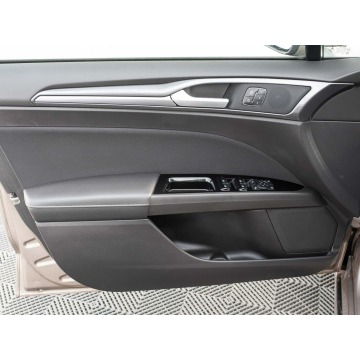 Ford Mondeo  Sedan/Limuzyna 2020,  2.0 diesel, automat - Na sprzedaż za 84 850 zł - Pępowo - zdjęcie 9