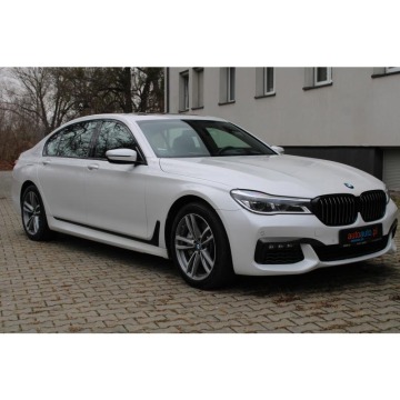 BMW Seria 7  Sedan/Limuzyna 2015,  4.4 benzyna, automat - Na sprzedaż za 129 900 zł - Warszawa - zdjęcie 2