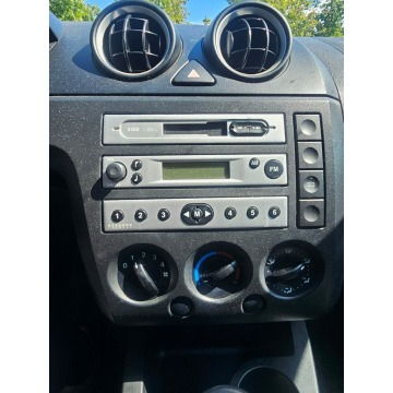 Ford Fiesta  Hatchback 2004,  1.2 benzyna - Na sprzedaż za 4 200,00 zł - Głogów - zdjęcie 8