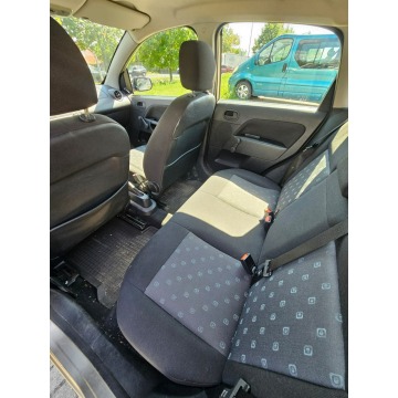Ford Fiesta  Hatchback 2004,  1.2 benzyna - Na sprzedaż za 4 200,00 zł - Głogów - zdjęcie 9