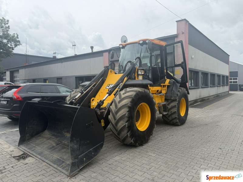 ładowarka kołowa jcb 418 - Pojazdy specjalistyczne - Kozerki