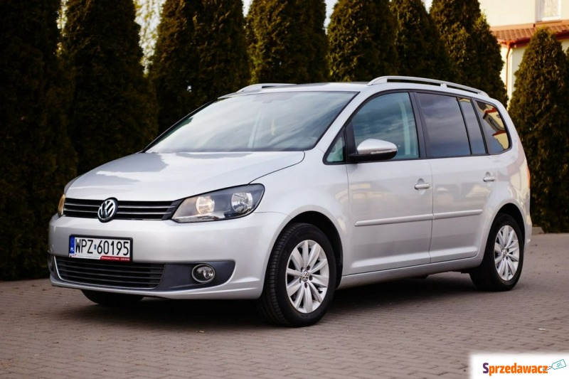Volkswagen Touran  Minivan/Van 2011,  1.6 diesel, automat - Na sprzedaż za 24 900 zł - Rzekuń