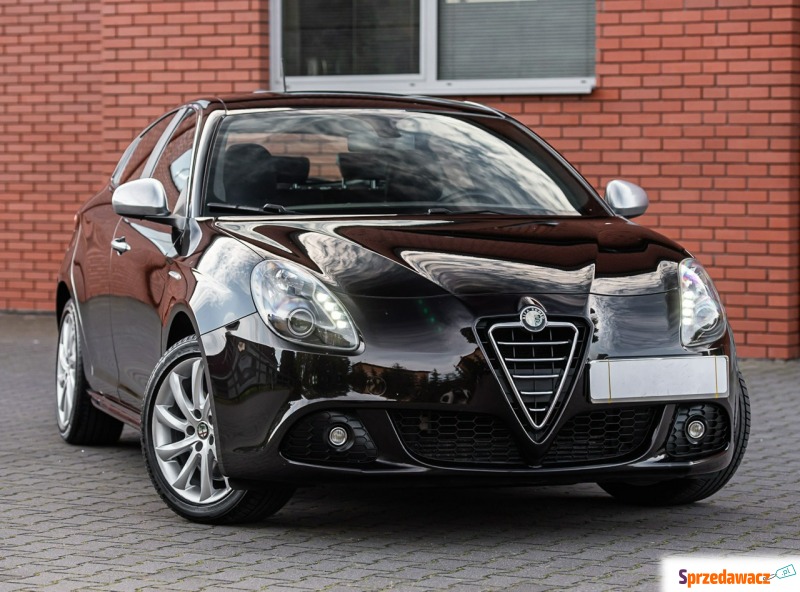 Alfa Romeo Giulietta  Hatchback 2011,  1.4 benzyna - Na sprzedaż za 27 900 zł - Podzagajnik