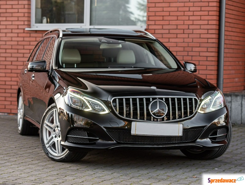 Mercedes - Benz E-klasa  Kombi 2015,  3.0 diesel, automat - Na sprzedaż za 56 900 zł - Podzagajnik