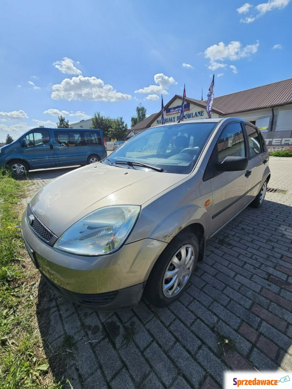 Ford Fiesta  Hatchback 2004,  1.2 benzyna - Na sprzedaż za 4 200,00 zł - Głogów