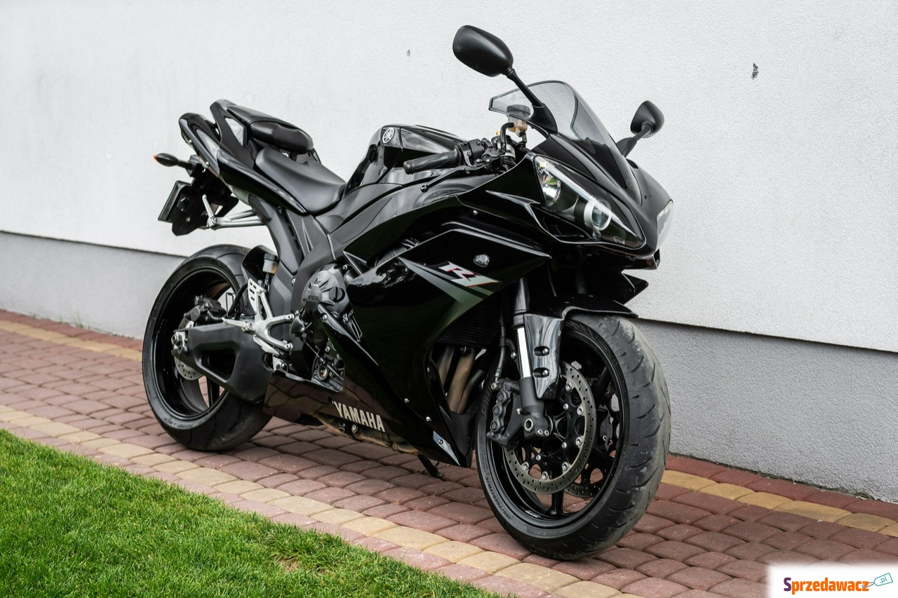 Yamaha R1 - RN 19 R 2008 Raty...