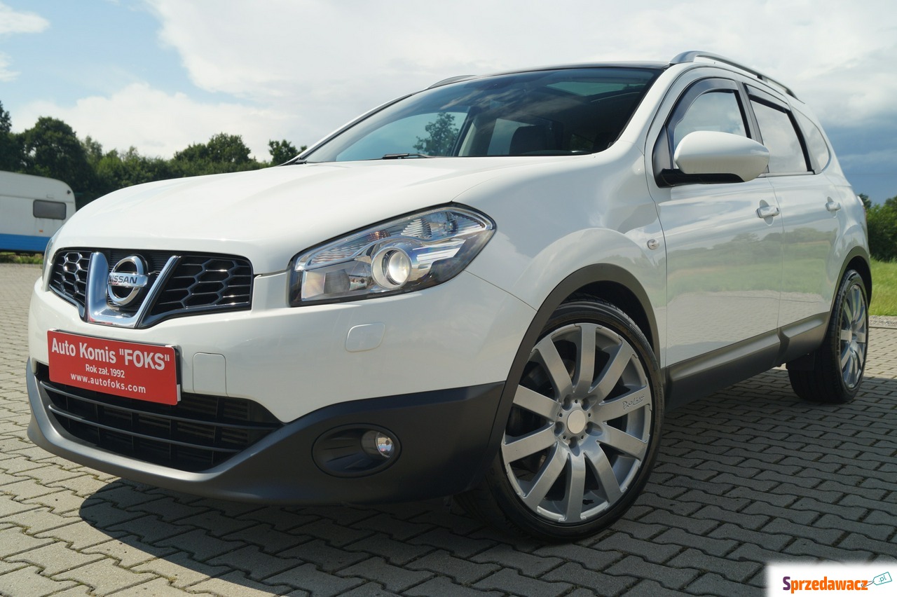 Nissan Qashqai+2 2010