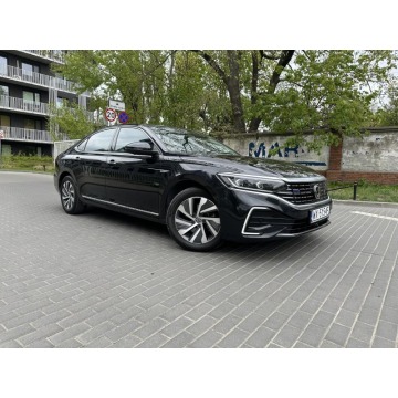 Volkswagen Passat  Sedan/Limuzyna 2022,  1.4 hybryda, automat - Na sprzedaż za 98 999 zł - Warszawa - zdjęcie 2