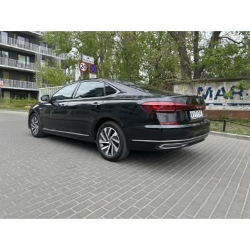 Volkswagen Passat  Sedan/Limuzyna 2022,  1.4 hybryda, automat - Na sprzedaż za 98 999 zł - Warszawa - zdjęcie 4