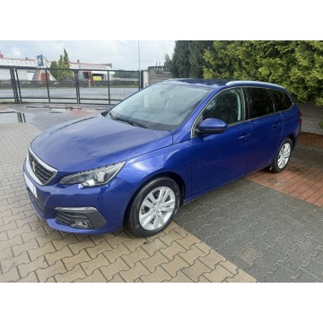 Peugeot 308  Kombi 2018,  1.5 diesel, automat - Na sprzedaż za 18 900 zł - Zielona Łąka - zdjęcie 2