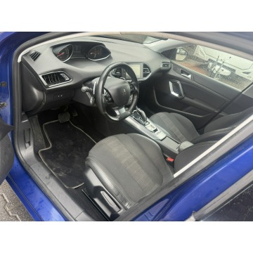Peugeot 308  Kombi 2018,  1.5 diesel, automat - Na sprzedaż za 18 900 zł - Zielona Łąka - zdjęcie 7