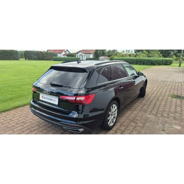 Audi A4  Kombi 2022,  2.0 benzyna, automat - Na sprzedaż za 98 800 zł - Paproć - zdjęcie 7
