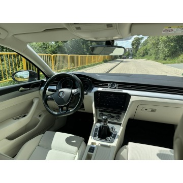 Volkswagen Passat  Kombi 2016,  1.6 diesel - Na sprzedaż za 42 999 zł - Gostyń - zdjęcie 9