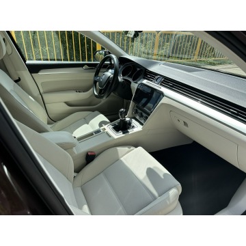 Volkswagen Passat  Kombi 2016,  1.6 diesel - Na sprzedaż za 42 999 zł - Gostyń - zdjęcie 10