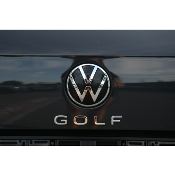Volkswagen Golf  Kombi 2021,  2.0 diesel - Na sprzedaż za 63 900 zł - Tychy - zdjęcie 10