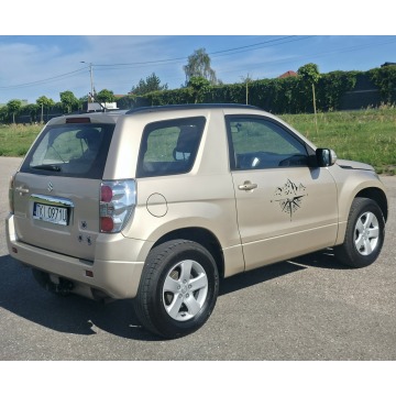 Suzuki Grand Vitara  SUV 2011,  1.6 benzyna - Na sprzedaż za 27 900 zł - Piekoszów - zdjęcie 3