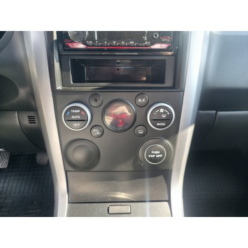 Suzuki Grand Vitara  SUV 2011,  1.6 benzyna - Na sprzedaż za 27 900 zł - Piekoszów - zdjęcie 11