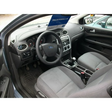 Ford Focus  Hatchback 2005,  1.6 benzyna - Na sprzedaż za 2 900,00 zł - Katowice - zdjęcie 5
