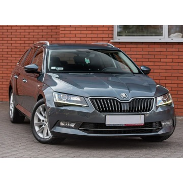 Skoda Superb  Kombi 2018,  2.0 diesel, automat - Na sprzedaż za 59 900 zł - Podzagajnik - zdjęcie 1