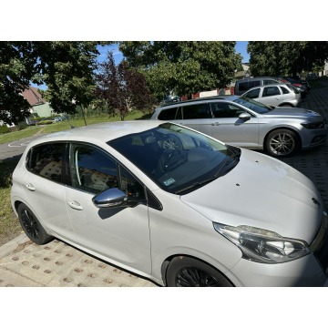 Peugeot 208  Hatchback 2017,  1.2 benzyna, automat - Na sprzedaż za 24 500 zł - Wejherowo - zdjęcie 2