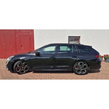 Skoda Octavia  Kombi 2021,  2.0 benzyna, automat - Na sprzedaż za 99 800 zł - Paproć - zdjęcie 6