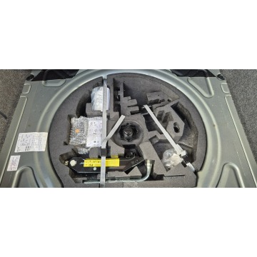 Volkswagen Golf  Hatchback 2009,  1.4 benzyna - Na sprzedaż za 19 800 zł - Paproć - zdjęcie 11