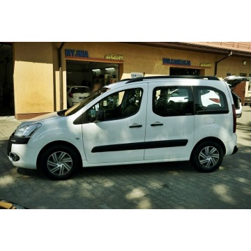 Citroen Berlingo 2012,  1.6 diesel - Na sprzedaż za 21 900 zł - Płock - zdjęcie 2