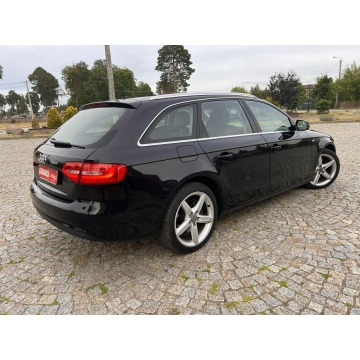 Audi A4  Kombi 2013,  2.0 diesel, automat - Na sprzedaż za 38 900 zł - Myszyniec - zdjęcie 2