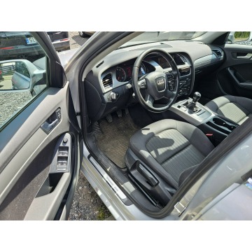 Audi A4  Sedan/Limuzyna 2010,  1.8 benzyna - Na sprzedaż za 21 900 zł - Ruda Śląska - zdjęcie 8