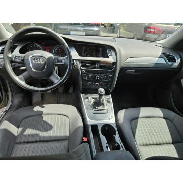 Audi A4  Sedan/Limuzyna 2010,  1.8 benzyna - Na sprzedaż za 21 900 zł - Ruda Śląska - zdjęcie 11