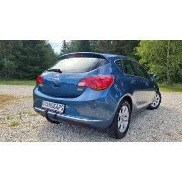 Opel Astra  Hatchback 2014,  1.4 benzyna - Na sprzedaż za 26 600 zł - Chmielnik - zdjęcie 2