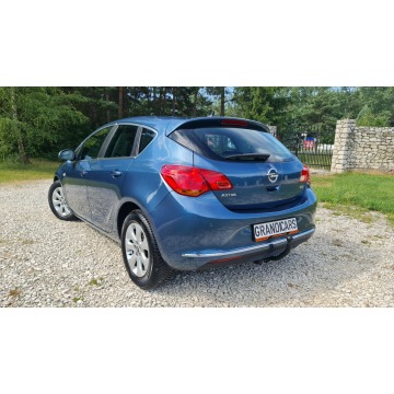 Opel Astra  Hatchback 2014,  1.4 benzyna - Na sprzedaż za 26 600 zł - Chmielnik - zdjęcie 4