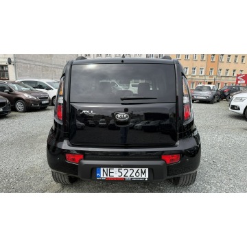 Kia Soul  Hatchback 2011,  1.6 benzyna, automat - Na sprzedaż za 29 950 zł - Elbląg - zdjęcie 8