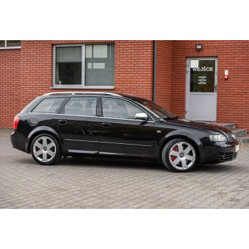 Audi S4  Kombi 2005,  4.2 benzyna, automat - Na sprzedaż za 39 900 zł - Podzagajnik - zdjęcie 3