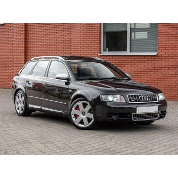 Audi S4  Kombi 2005,  4.2 benzyna, automat - Na sprzedaż za 39 900 zł - Podzagajnik - zdjęcie 2