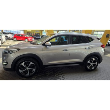 Hyundai Tucson  SUV 2016,  1.7 diesel - Na sprzedaż za 56 900 zł - Mysłowice - zdjęcie 5