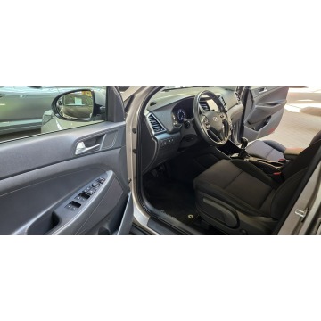 Hyundai Tucson  SUV 2016,  1.7 diesel - Na sprzedaż za 56 900 zł - Mysłowice - zdjęcie 12